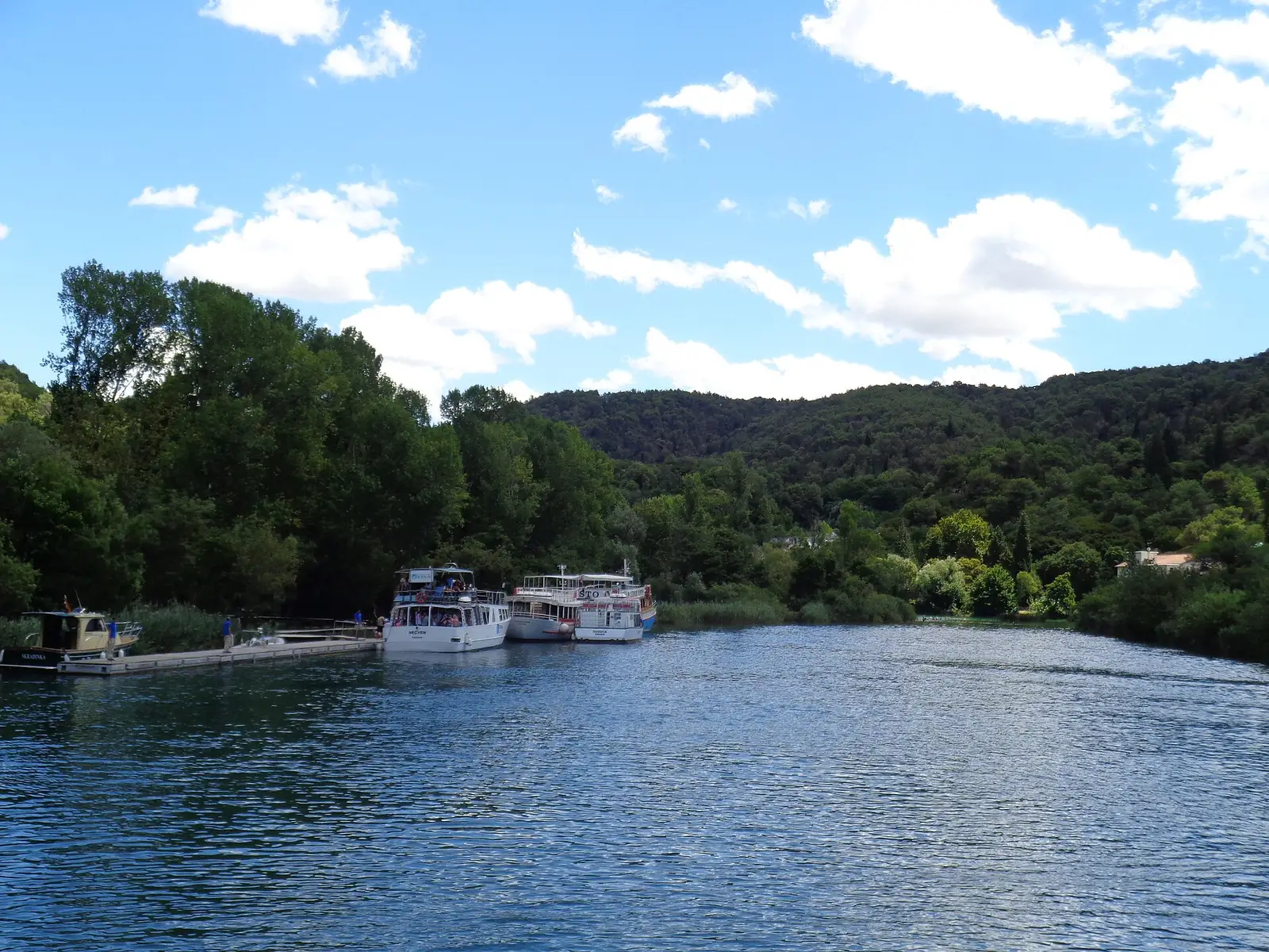 Krka tour boat from Split crossing to the falls